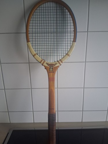 Zwei vintage tennisschläger - zwei, vintage-tennisschläger