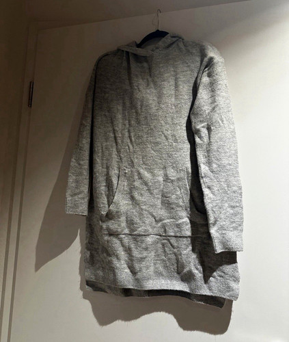 Page one young pullover - page,
